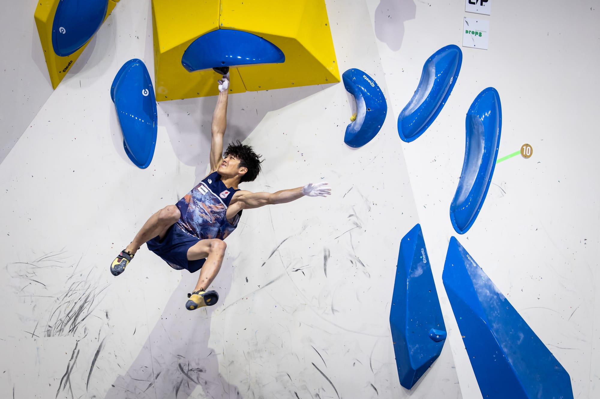Sorato Anraku on the coordination spin move on boulder 2